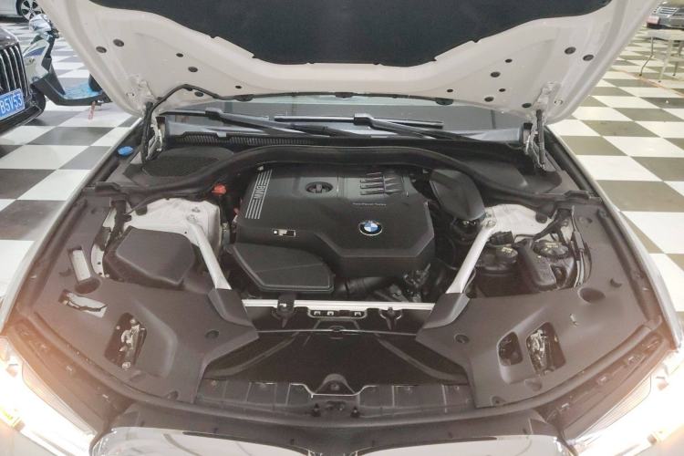 Used BMW 5 Series 2022 Restyled 530Li Luxury Edition M Sport Package
