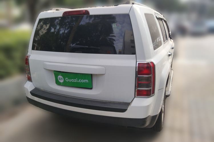 Used  Patriot 2015 2.4L Sport Edition
