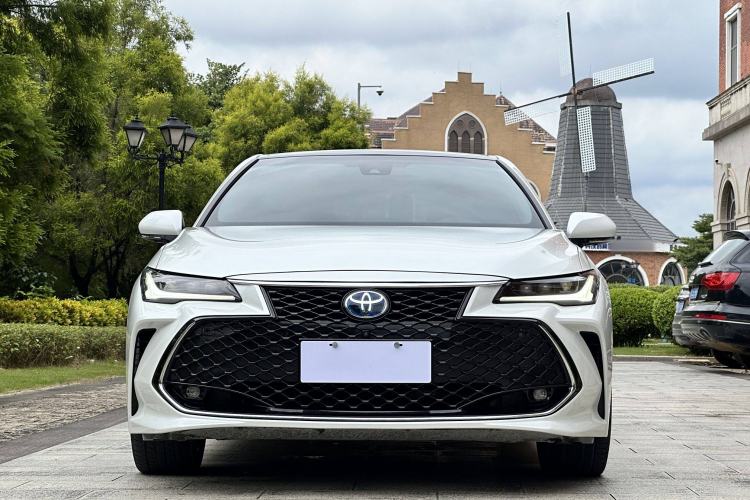 Used Toyota Avalon 2022 Dual-Engine 2.5L XLE Premium Edition
