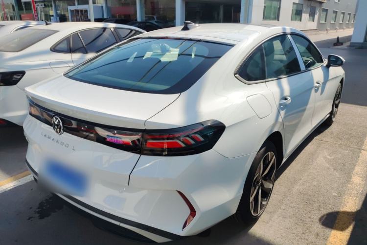 Used Volkswagen Lamando 
