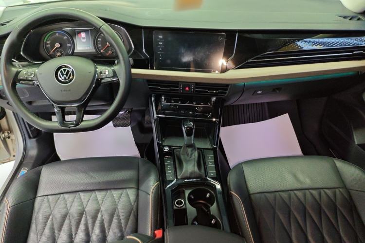 Used Volkswagen Passat New Energy 2020 430 PHEV Hybrid Luxury Edition China VI Standard