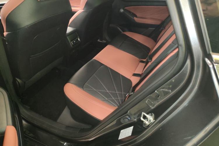 Used Changan Eado 2023 Changan Edition PLUS Blue Whale NE 1.4T GDI DCT Prestige Version
