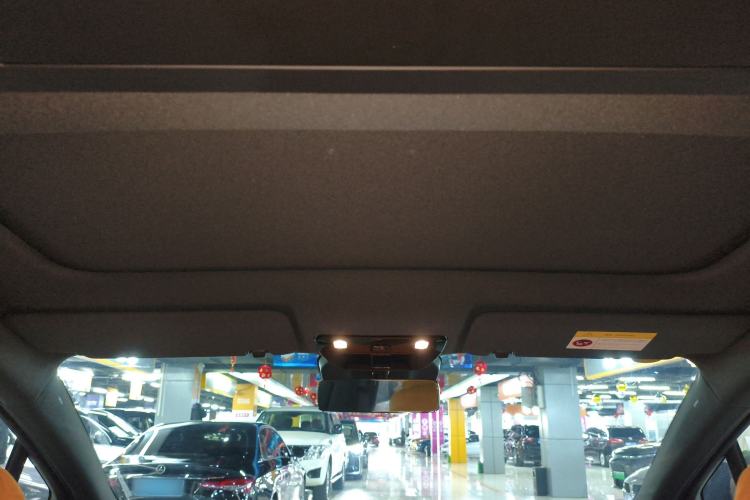 Used Li Auto Li Auto i6 2025 Model Four-Wheel-Drive Standard Type
