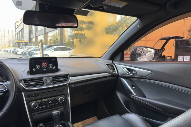 Used Mazda CX-4 2018 2.5L Automatic 4x4 Bluelight Fearless Edition China V Standard
