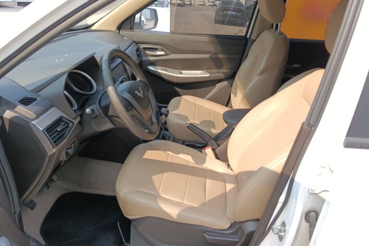 Used Wuling Hongguang 2018 1.5L S Comfort Model L2B
