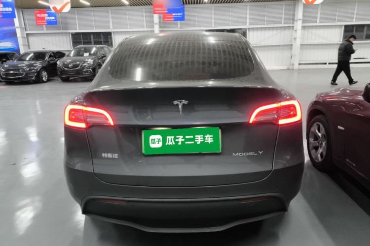 Used Tesla Model Y 2021 Long-Range All-Wheel-Drive Version
