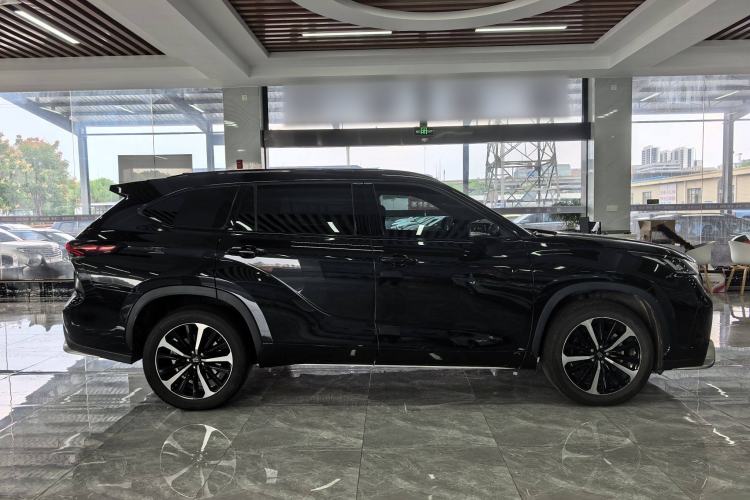 Used Toyota Crown Land Cruiser 2022 2.0T Four-Wheel Drive Prestige Edition
