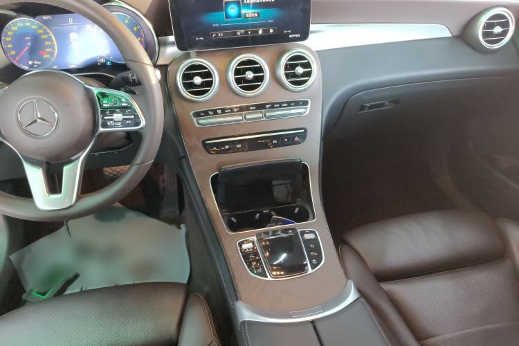 Used Mercedes-Benz GLC 2020 GLC 300 L 4MATIC Dynamic Edition
