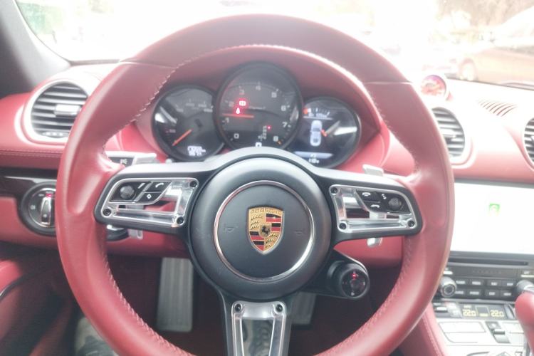 Used Porsche 718 2022 Cayman T 2.0T
