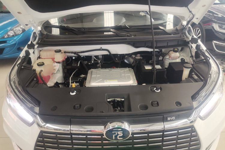 Used BYD Yuan New Energy 2018 EV360 Smart Connect Cool Edition
