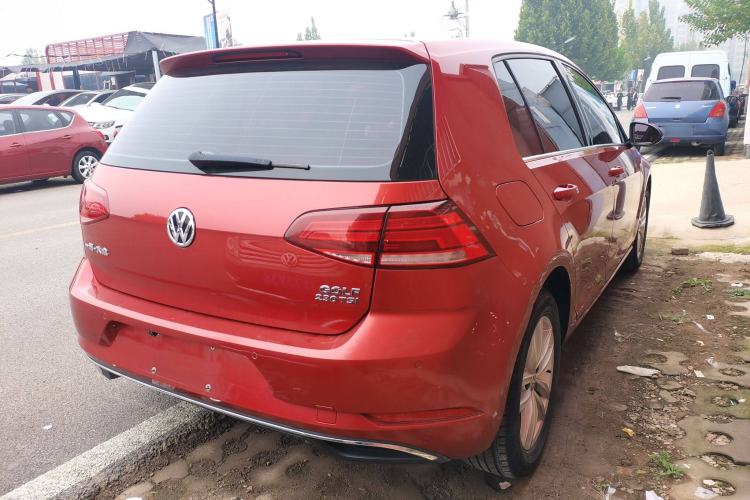 Used Volkswagen Golf 2018 230TSI Automatic Comfort Model
