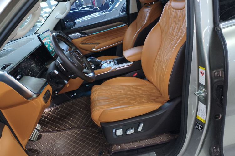 Used Tank 500 New Energy 2023 Hi4-T
