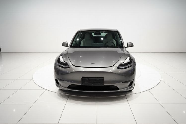 Used Tesla Model Y 2023 Rear-Wheel-Drive Version