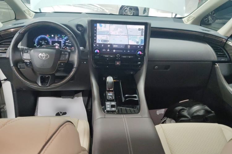 Used Toyota Alphard 2024 Dual-Engine 2.5L Deluxe Edition
