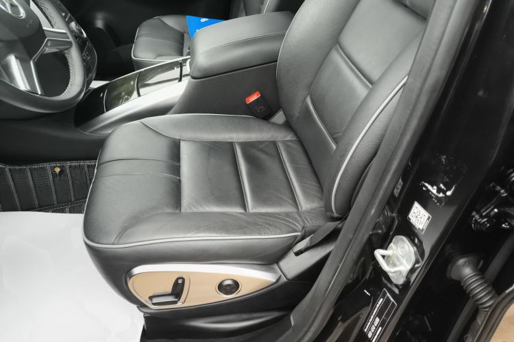 Used Mercedes-Benz R-Class 2017 R 320 4MATIC Business Edition Prestige Model