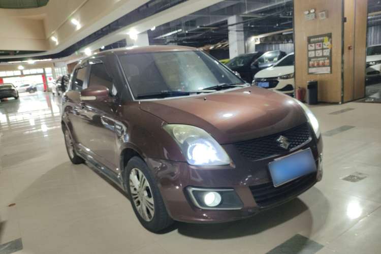 Used Suzuki Swift 2013 1.5L Automatic Standard Edition
