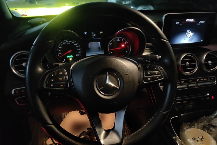 Used Mercedes-Benz GLC 2017 GLC 260 4MATIC Luxury Model