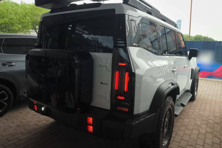 Used Jetour Traveler 2024 2.0T All-Wheel-Drive Silver Dragon Wings
