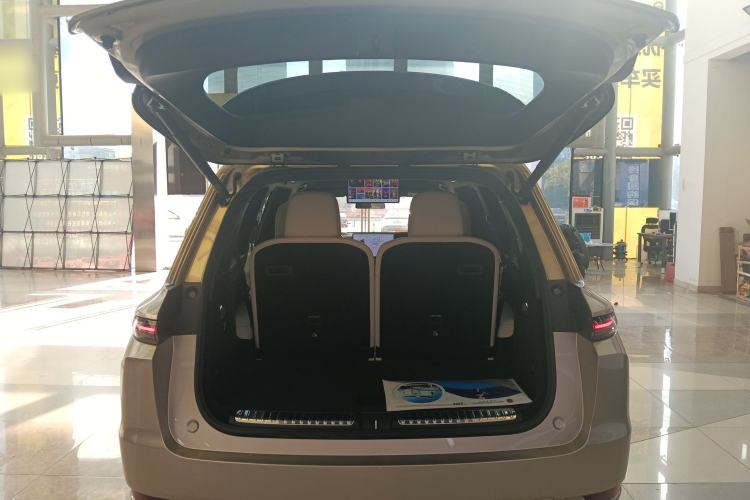 Used Li Auto L9 2022 Max model