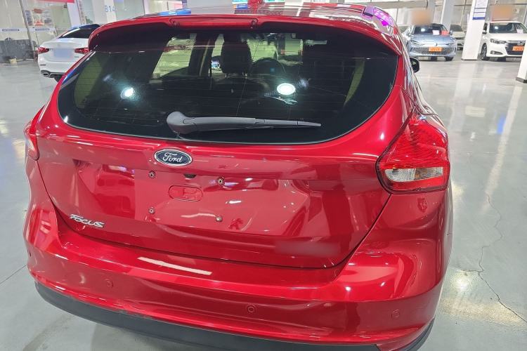 Used Ford Focus 2017 Hatchback 1.6L Automatic Fashion Edition Smart Drive Version
