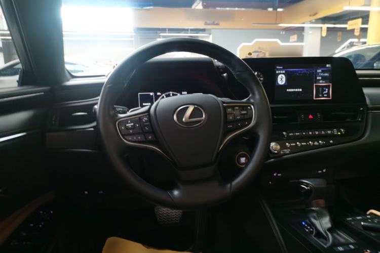 Used Lexus ES 2021 200 Excellence Edition