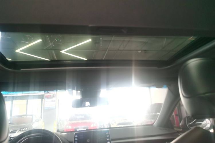 Used Toyota Avalon 2019 2.0L Luxury Edition China VI Standard
