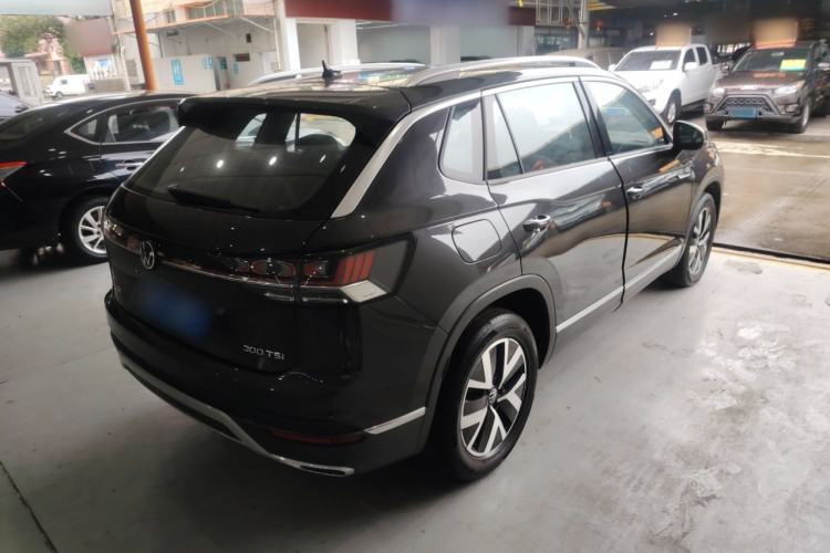 Used Volkswagen Tayron 2024 300TSI Two-Wheel-Drive Luxury Plus Advanced Version
