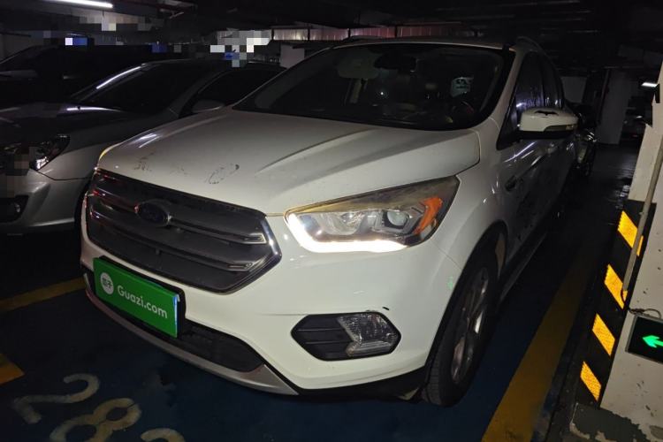 Used Ford Kuga 2017 EcoBoost 180 Two-Wheel-Drive Platinum Edition
