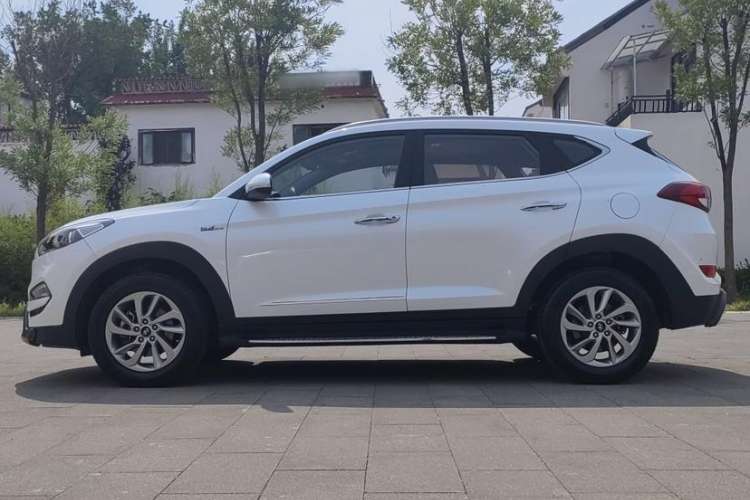 Used Hyundai Tucson 2015 1.6T Dual-Clutch Two-Wheel-Drive Smart Model