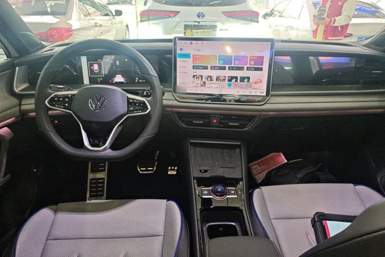 Used Volkswagen Tayron 2025 Tharu L 330TSI Two-Wheel Drive Elite City Package