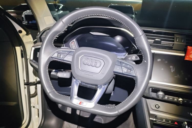 Used Audi Q3 Sportback 2022 40 TFSI Fashion Model
