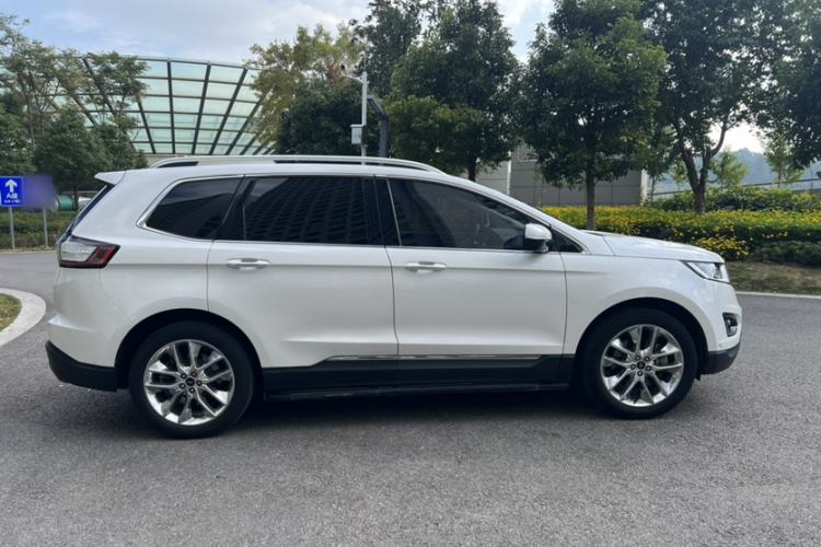 Used Ford Edge 2016 EcoBoost 245 Four-Wheel Drive Titanium 7-Seater