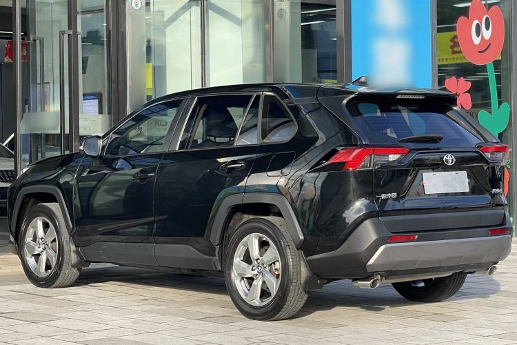 Used Toyota RAV4 2022 2.0L CVT Two-Wheel Drive Fashion Plus Edition
