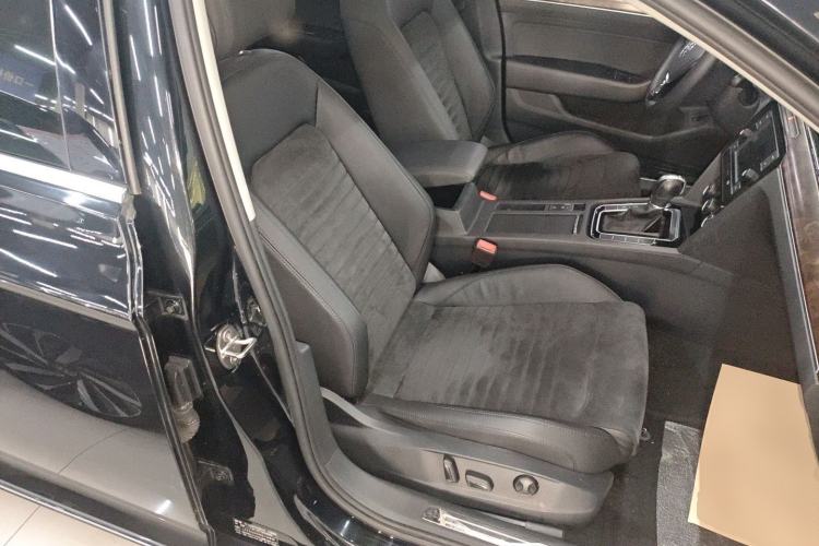 Used Volkswagen Magotan 2018 330TSI DSG Luxury Model