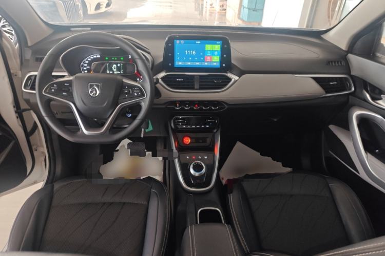 Used Baojun 510 2017 1.5L Automatic Fashion Model
