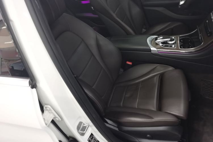 Used Mercedes-Benz GLC 2016 GLC 300 4MATIC Dynamic Model