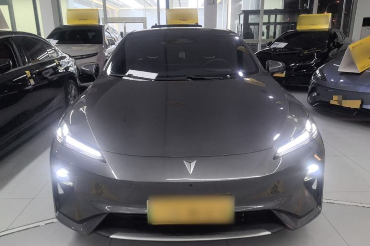 Used  L07 2024 230Max Range-Extended Version
