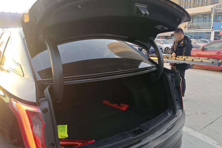 Used Hongqi E-QM5 2022 431 km Charge & Enjoy Edition
