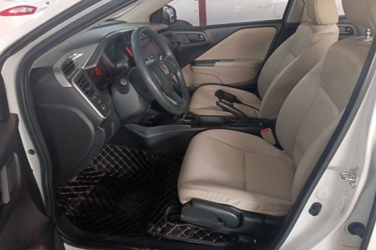Used Honda City 2017 1.5L manual Comfort version