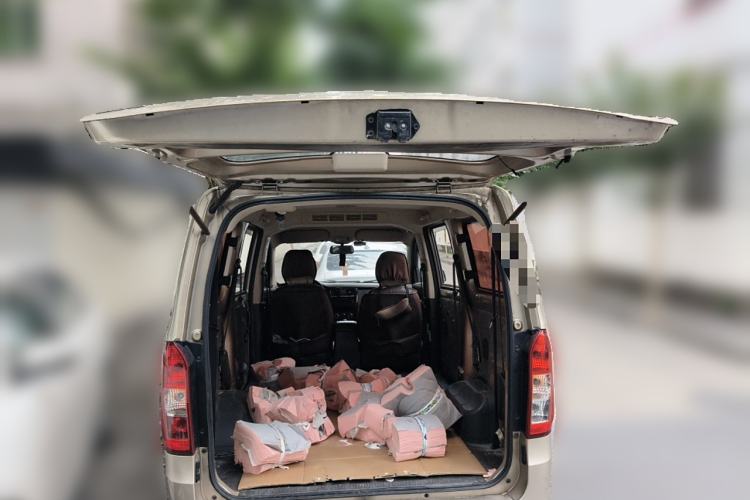 Used Wuling Rongguang V 2016 1.5L Standard Version
