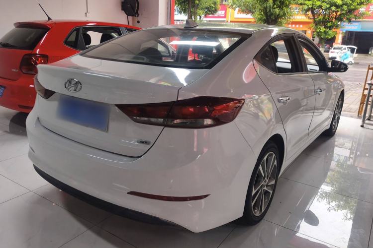 Used Hyundai Elantra 2016 1.6L Automatic ZhiXuan – Elite Version
