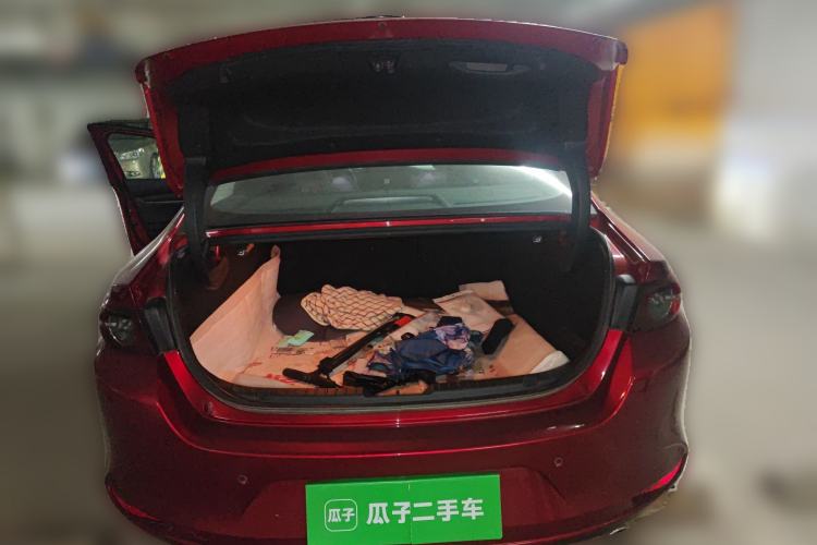 Used Mazda Mazda 3 Axela 2020 1.5L Automatic Luxury Version
