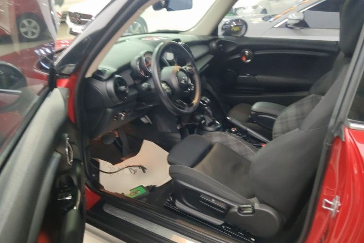 Used  MINI 2016 1.5T COOPER
