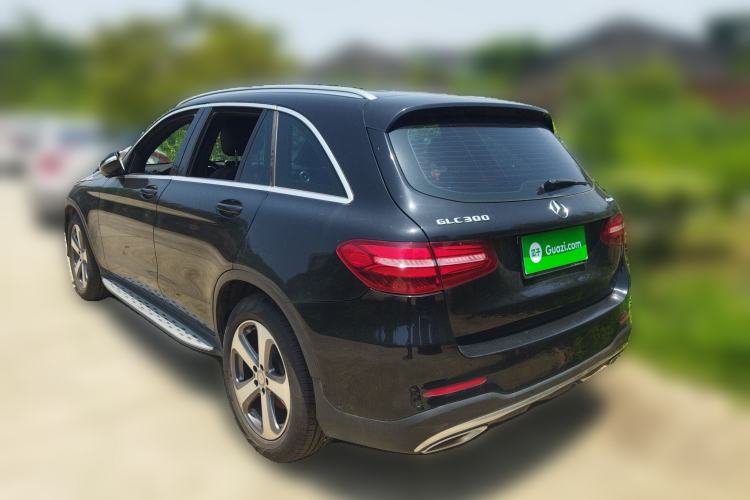 Used Mercedes-Benz GLC 2017 GLC 260 4MATIC Luxury Model