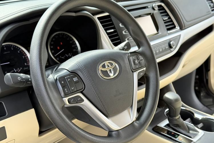 Used Toyota Highlander 2018 2.0T Four-Wheel Drive Elite Edition 7 Seats China V Standard