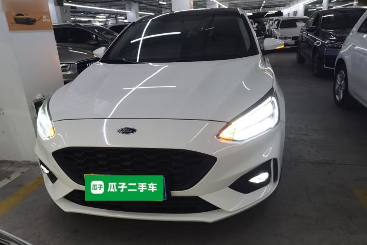 Used Ford Focus 2021 Hatchback EcoBoost 180 Automatic Titanium Edition
