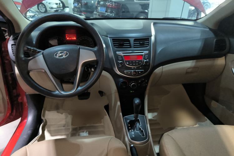 Used Hyundai Verna 2014 1.4L Automatic Smart GLS