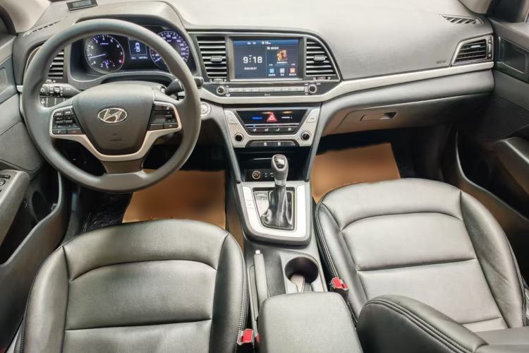 Used Hyundai Elantra 2016 1.6L Automatic ZhiXuan – Elite Version
