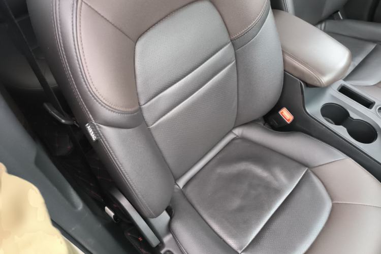 Used GAC Trumpchi GS4 2017 235T Automatic Two-Wheel Drive Luxury Smart Connectivity Version
