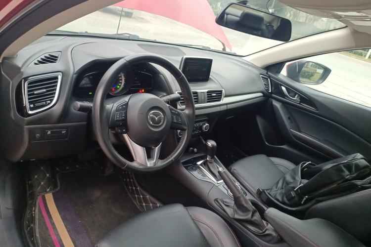 Used Mazda Mazda 3 Axela 2014 Sedan 1.5L Automatic Prestige Model
